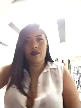 Snapshot of Ebony-Goddess19 chatting on 11-20-25, 03:45 Ebony-Goddess19 online show from 11-20-25, 03:45