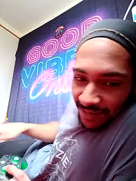 Mikaaa97 online show from 02-02-26, 03:44