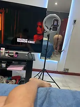 Alexxx27  online show from 02-05-26, 05:01