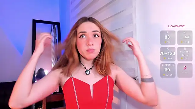 Snapshot of SarahCastillo_ chatting on 10-01-25, 02:34 SarahCastillo online show from 10-01-25, 02:34