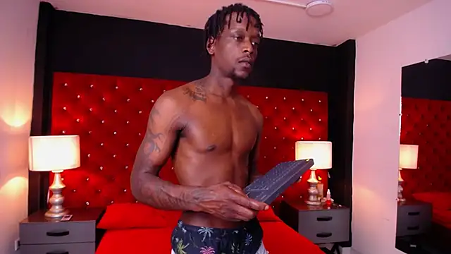 Snapshot of SkylerBigxxx chatting on 10-29-25, 07:15 SkylerBigxxx online show from 10-29-25, 07:15