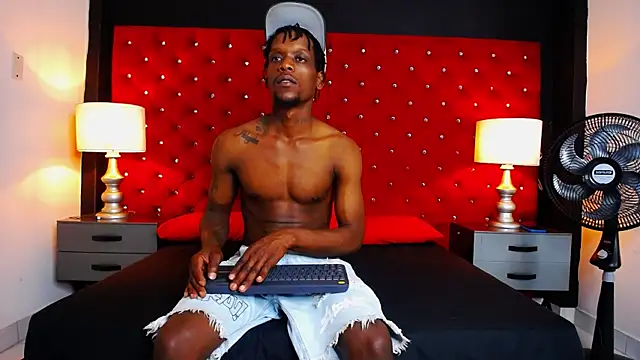 Snapshot of SkylerBigxxx chatting on 11-07-25, 03:50 SkylerBigxxx online show from 11-07-25, 03:50