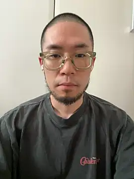 Snapshot of koeanboy11 chatting on 09-16-25, 03:18 koeanboy11 online show from 09-16-25, 03:18