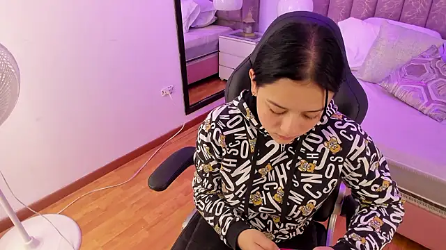 Amy Ferreira online show from 02-09-26, 03:21