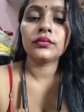 Snapshot of Jasmine_Januja chatting on 06-08-26, 01:20 Jasmine Januja online show from 06-08-26, 01:20
