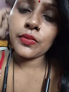 Snapshot of Jasmine_Januja chatting on 06-12-26, 03:16 Jasmine Januja online show from 06-12-26, 03:16
