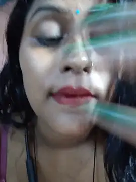 Snapshot of Jasmine_Januja chatting on 06-14-26, 01:36 Jasmine Januja online show from 06-14-26, 01:36