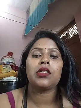 Snapshot of Jasmine_Januja chatting on 06-17-26, 06:05 Jasmine Januja online show from 06-17-26, 06:05