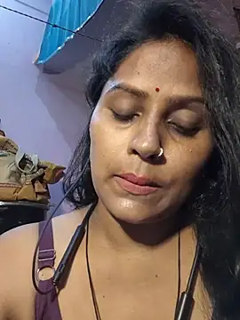 Snapshot of Jasmine_Januja chatting on 06-19-26, 03:38 Jasmine Januja online show from 06-19-26, 03:38