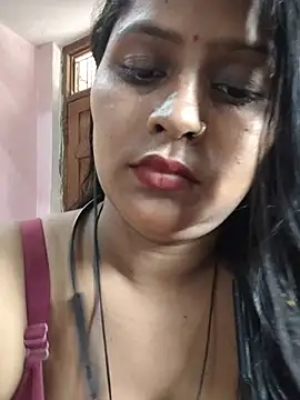 Snapshot of Jasmine_Januja chatting on 06-28-26, 03:01 Jasmine Januja online show from 06-28-26, 03:01