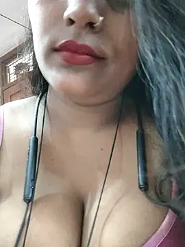 Snapshot of Jasmine_Januja chatting on 07-07-26, 03:53 Jasmine Januja online show from 07-07-26, 03:53