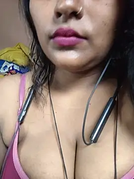 Snapshot of Jasmine_Januja chatting on 07-19-26, 10:52 Jasmine Januja online show from 07-19-26, 10:52