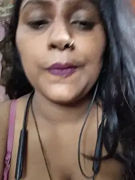 Snapshot of Jasmine_Januja chatting on 07-20-26, 05:22 Jasmine Januja online show from 07-20-26, 05:22