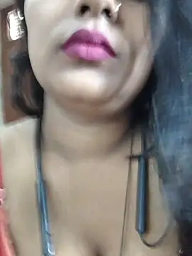 Snapshot of Jasmine_Januja chatting on 07-22-26, 02:25 Jasmine Januja online show from 07-22-26, 02:25