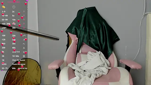 Yuni kim online show from 01-17-26, 02:44