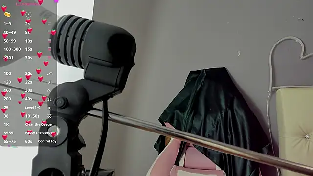 Yuni kim online show from 01-19-26, 02:43