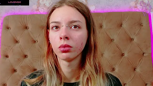 CoraVex online show from 10-15-25, 04:12