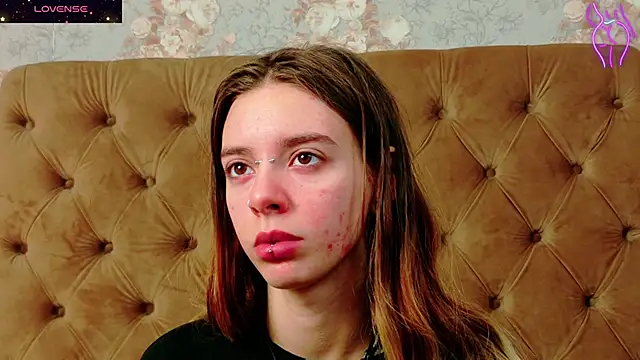 CoraVex online show from 11-30-25, 02:04