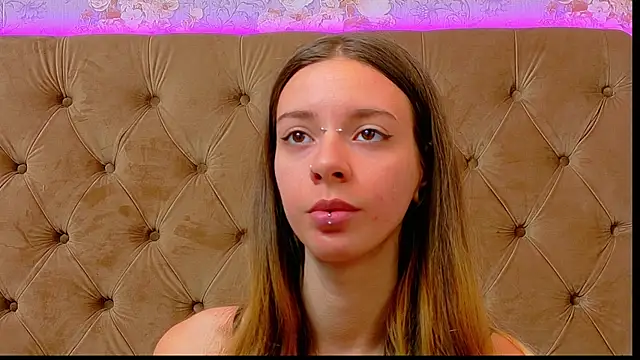 CoraVex online show from 05-20-26, 03:56
