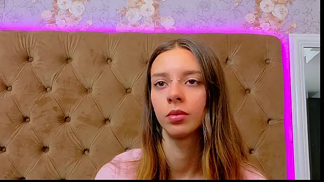 CoraVex online show from 06-22-26, 03:58