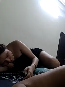 MaiHoang2k online show from 09-24-25, 07:28