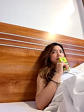 MaiHoang2k online show from 10-30-25, 03:30