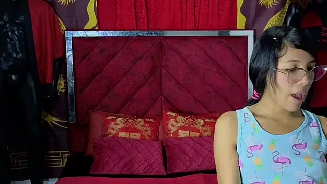 Horny Girl0 online show from 09-17-25, 09:00