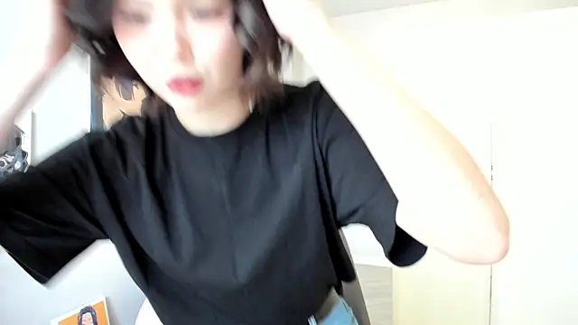 Snapshot of red_mok chatting on 10-02-25, 01:01 red mok online show from 10-02-25, 01:01