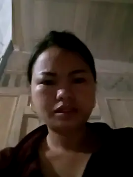 Snapshot of emly-xinh18 chatting on 09-30-25, 10:42 emly-xinh18 online show from 09-30-25, 10:42