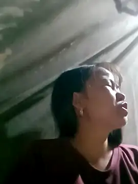 Snapshot of emly-xinh18 chatting on 10-09-25, 02:59 emly-xinh18 online show from 10-09-25, 02:59