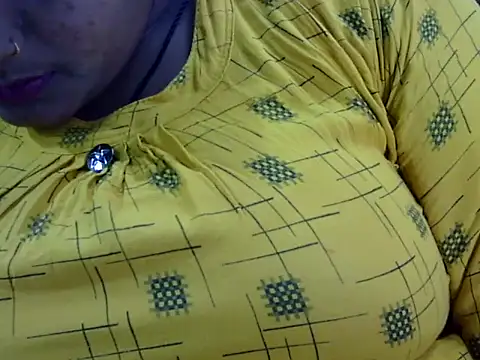 Snapshot of SANVI_87 chatting on 09-20-25, 06:47 SANVI 87 online show from 09-20-25, 06:47