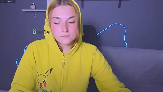 casey meow  online show from 09-29-25, 01:05