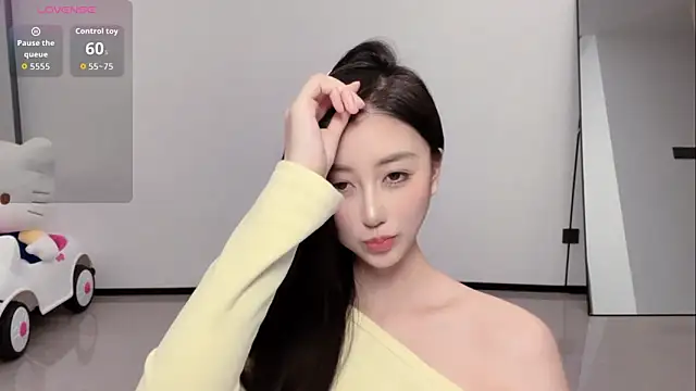 Snapshot of Melody-11 chatting on 12-04-25, 04:05 Melody-11 online show from 12-04-25, 04:05