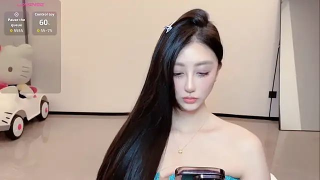 Snapshot of Melody-11 chatting on 12-20-25, 02:35 Melody-11 online show from 12-20-25, 02:35