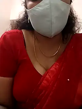 Snapshot of hottamil_honey_couples chatting on 09-20-25, 08:48 hottamil honey couples online show from 09-20-25, 08:48