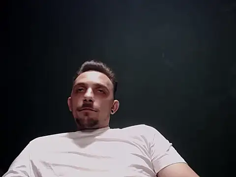 guesswhatbitch online show from 09-28-25, 07:41