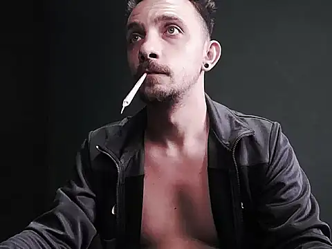 guesswhatbitch online show from 10-01-25, 01:50