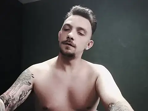 guesswhatbitch online show from 10-08-25, 08:23