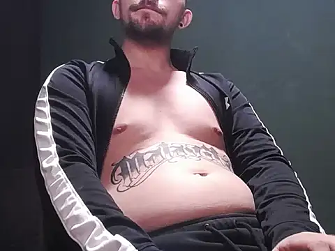 guesswhatbitch online show from 11-06-25, 03:46