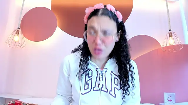 SweetStarr  online show from 09-29-25, 12:54