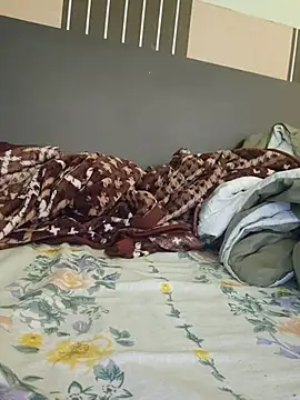 Snapshot of Feel_the_Fun chatting on 11-09-25, 04:33 Feel the Fun online show from 11-09-25, 04:33