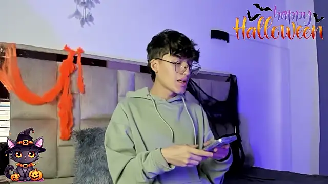 bellmontneon online show from 10-30-25, 11:22