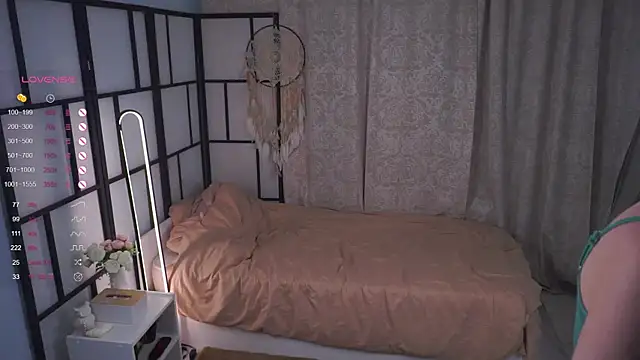 JinnySitts online show from 09-26-25, 09:08