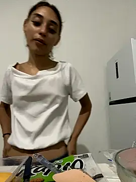 loirinhaaa online show from 11-07-25, 10:10