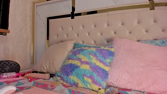 mia vy online show from 01-18-26, 07:06