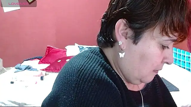 Sasharosee2 online show from 11-25-25, 01:33