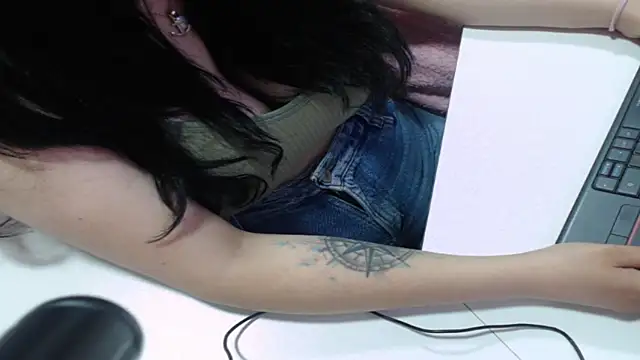 valery cute 18 online show from 10-06-25, 12:02