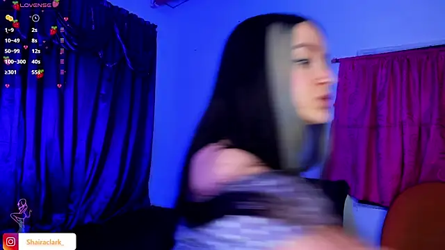 Snapshot of Shairaclark_ chatting on 10-02-25, 12:39 Shairaclark online show from 10-02-25, 12:39