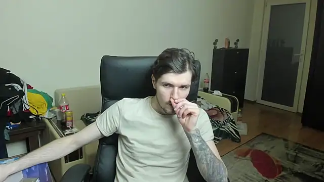 Snapshot of dirty_justin chatting on 02-26-26, 02:43 dirty justin online show from 02-26-26, 02:43