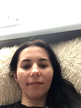 Snapshot of oliviyaalove chatting on 10-05-25, 11:30 oliviyaalove online show from 10-05-25, 11:30
